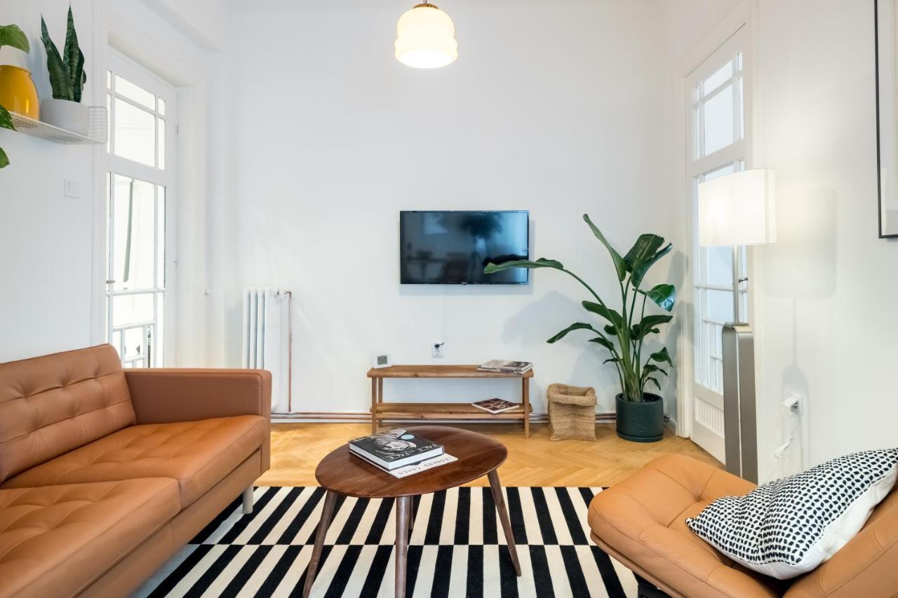 Cismigiu Serenity: 1Br Flat With Scenic Balcony Bukareszt Zewnętrze zdjęcie