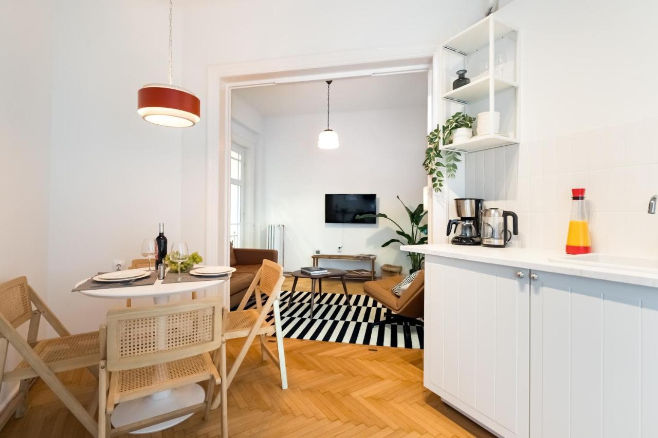 Cismigiu Serenity: 1Br Flat With Scenic Balcony Bukareszt Zewnętrze zdjęcie