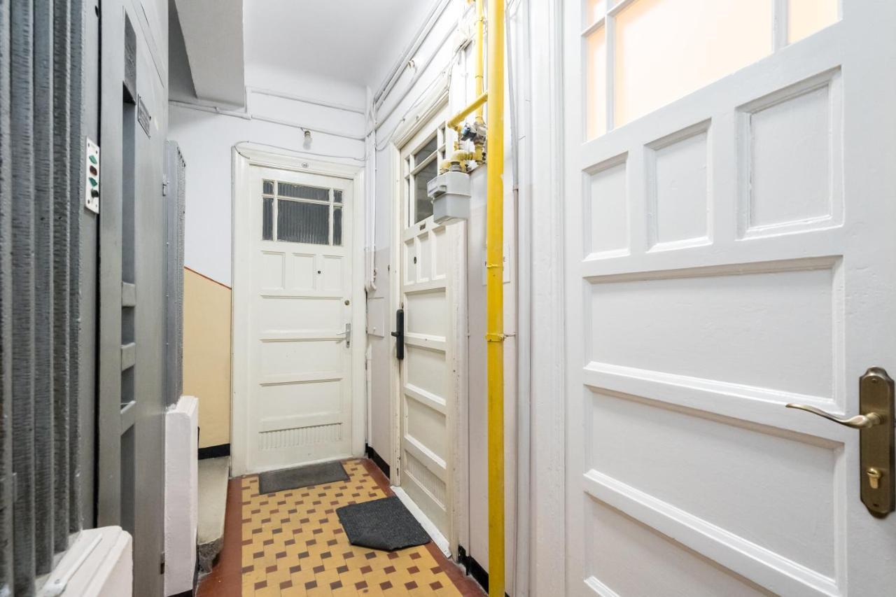 Cismigiu Serenity: 1Br Flat With Scenic Balcony Bukareszt Zewnętrze zdjęcie