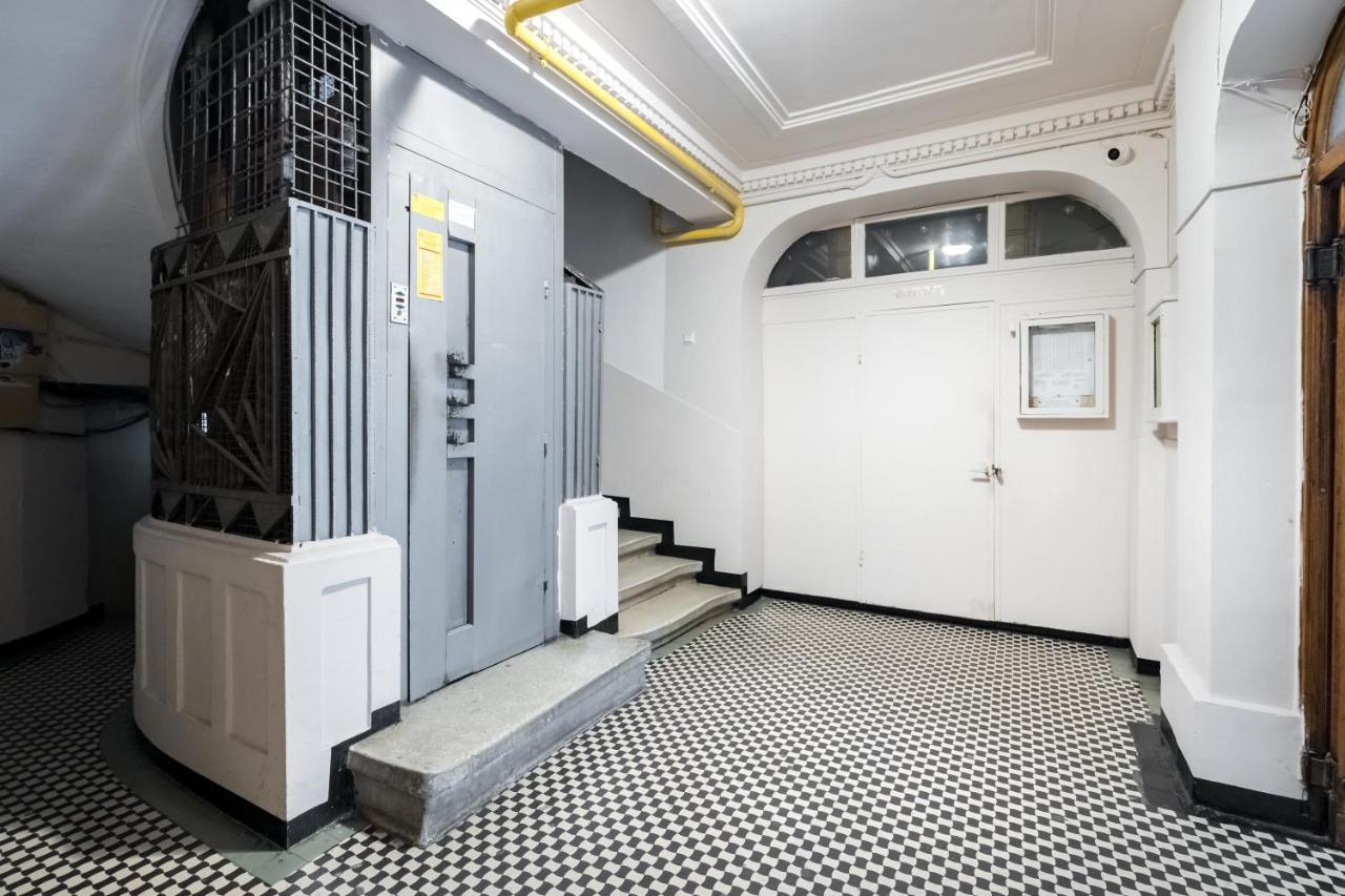 Cismigiu Serenity: 1Br Flat With Scenic Balcony Bukareszt Zewnętrze zdjęcie